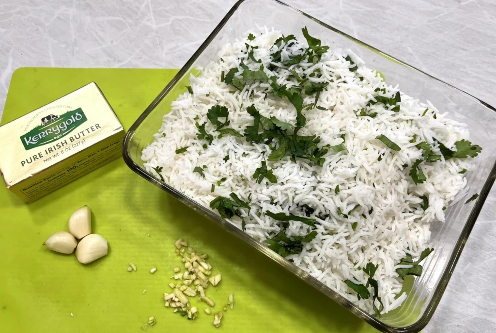 cilantroRiceGarlicbutter